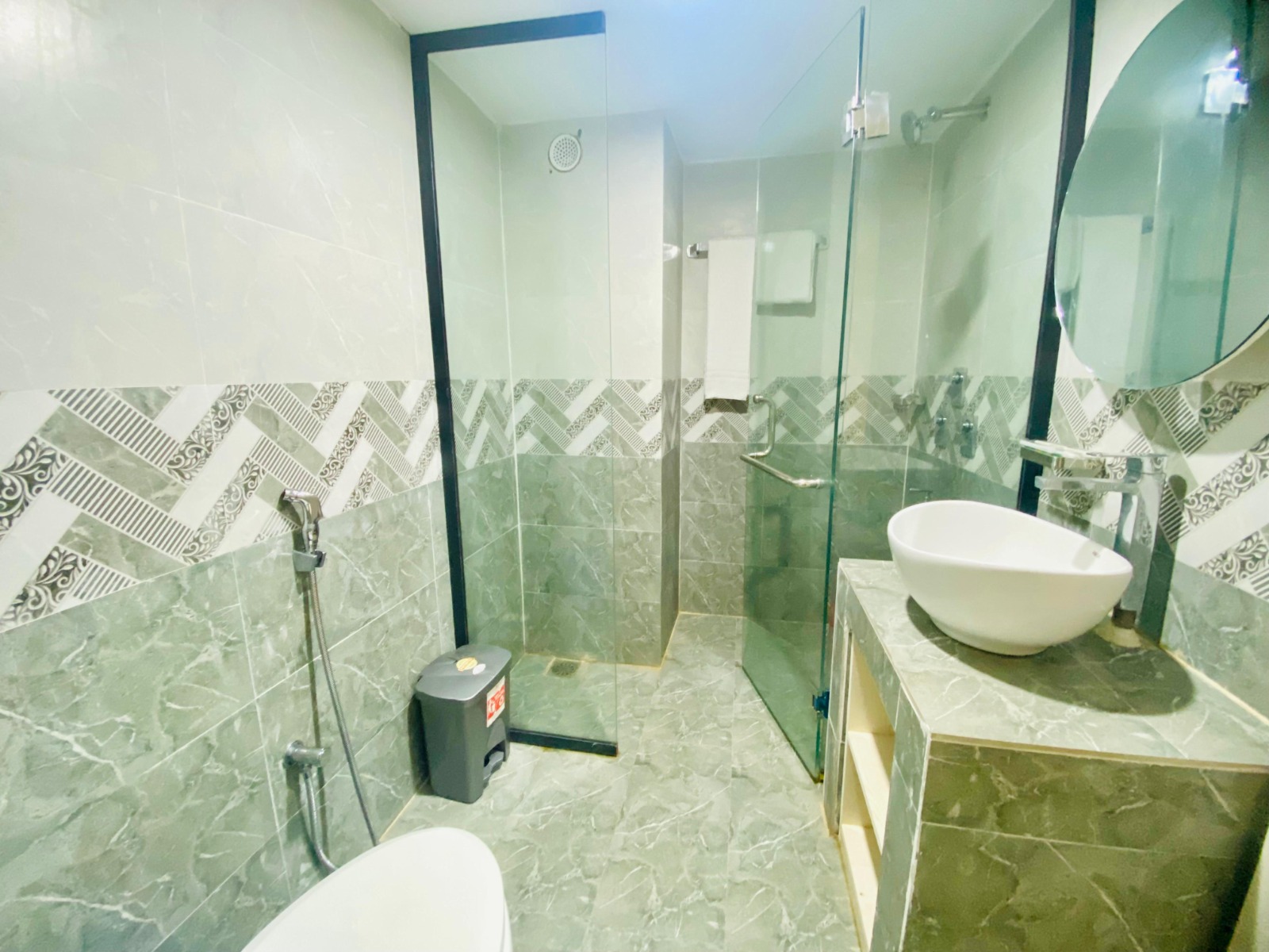 Hotel Mishuk,Luxerious Stay in Cox's Bazar